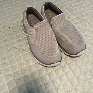 Sketchers men’s shoes